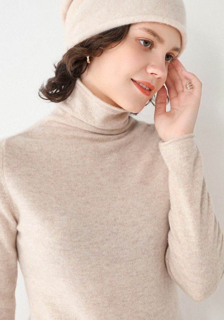 100 % Pure Wool High-Necked Sweater