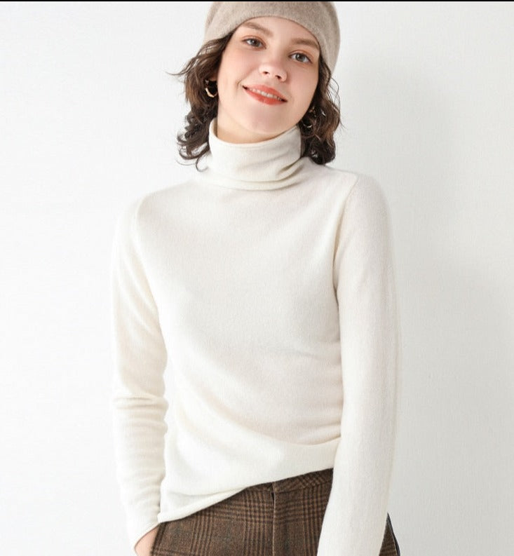 100 % Pure Wool High-Necked Sweater